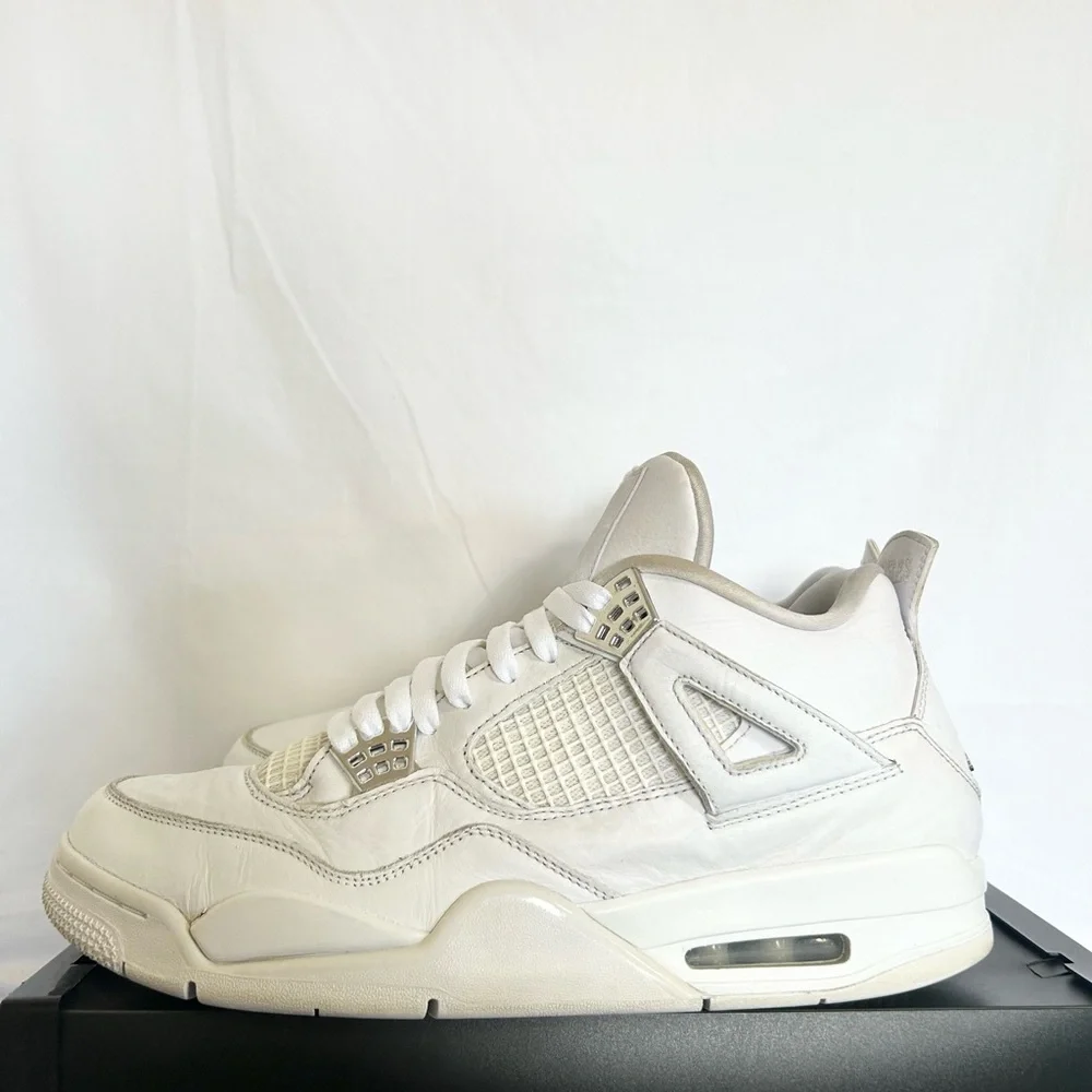 AUTHENTIC Jordan 4 Retro Pure Money size 11.5 308497-100 PRE-OWNED